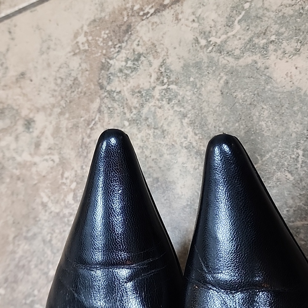 ESCADA point toe pumps - Picture 8 of 11
